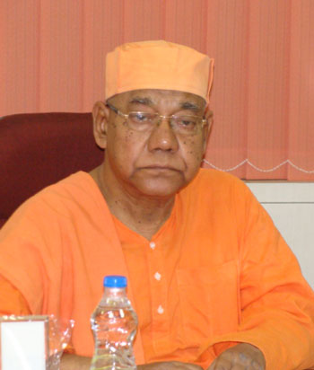 Swami Puratanananda
